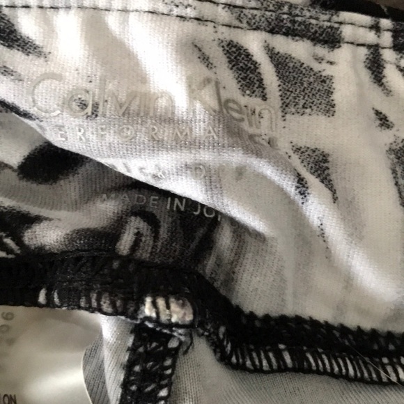 Spandex - Picture 2 of 3